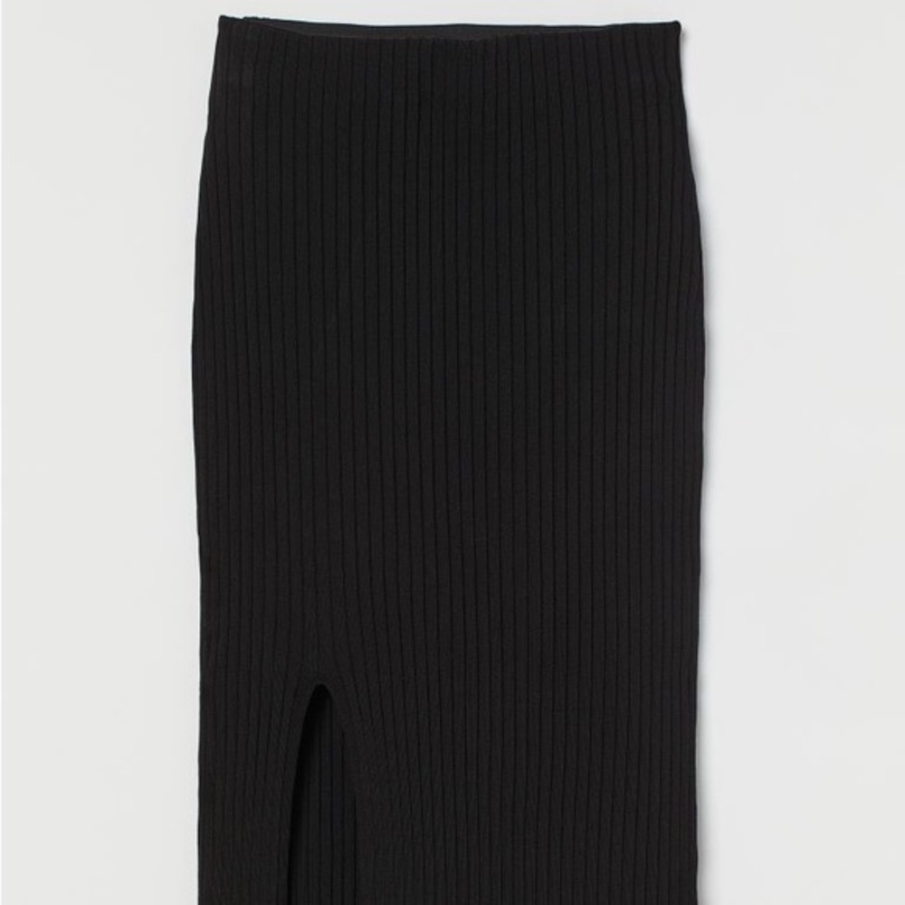 Black Rib-knit Skirt